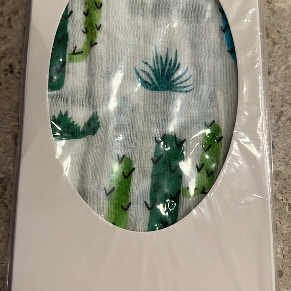 NEW Addison Belle 100% Organic Muslin Swaddle Blanket - Picture 3 of 5